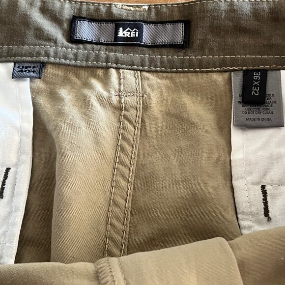 NEW REI Mens 36x32 Nylon Pants Sun Protection/Moisture Wicking Tan Khaki - Picture 4 of 10